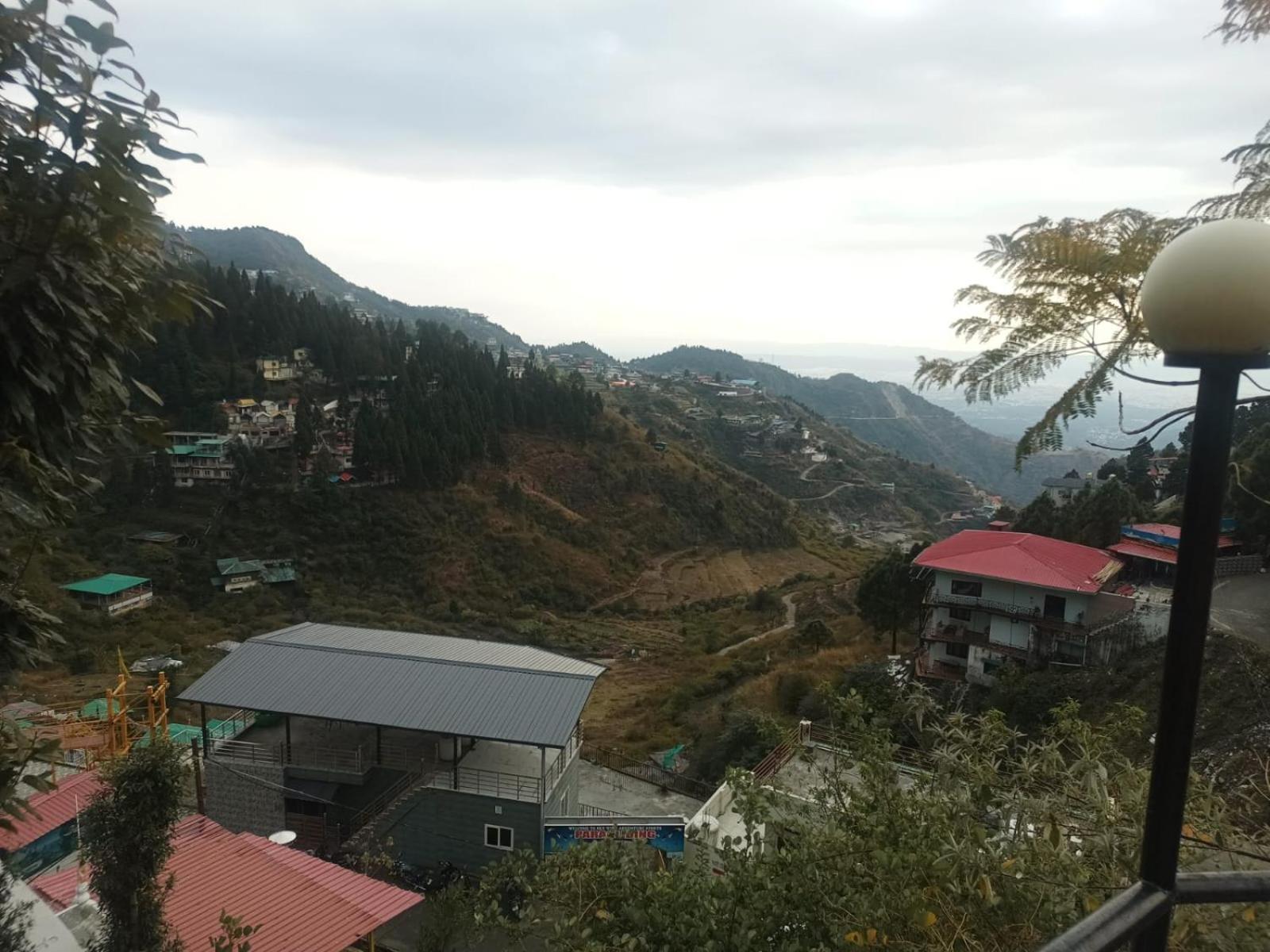 Hotel Himalayan Village มัสซูรี ภายนอก รูปภาพ