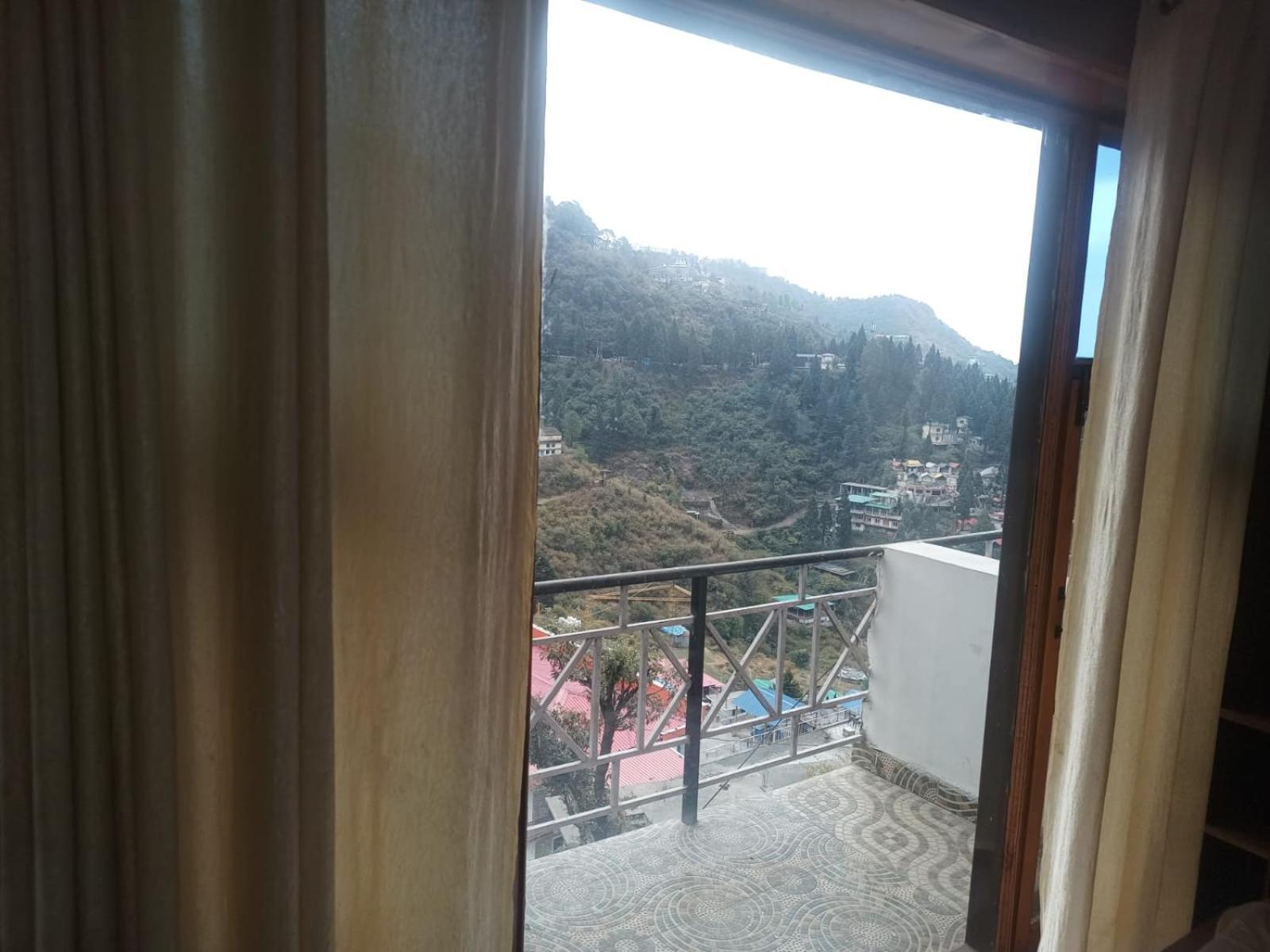 Hotel Himalayan Village มัสซูรี ภายนอก รูปภาพ