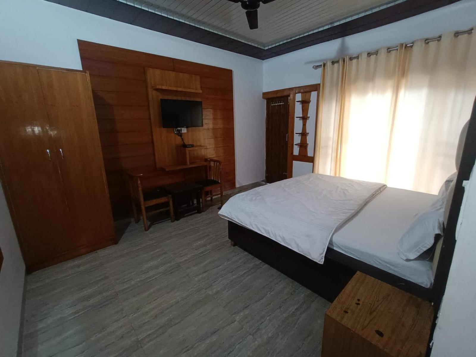 Hotel Himalayan Village มัสซูรี ภายนอก รูปภาพ